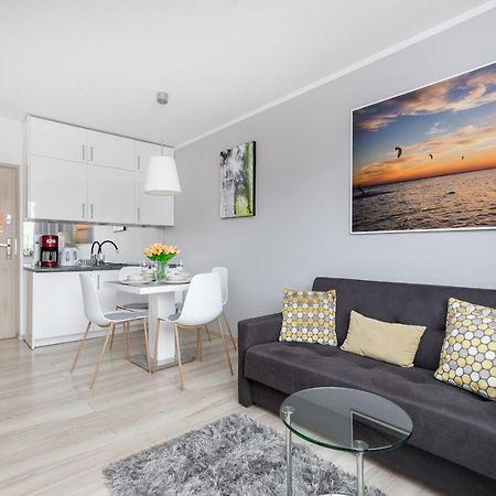 Wind Rose Quarter Apartments By Noclegi Renters Swinoujscie Bagian luar foto