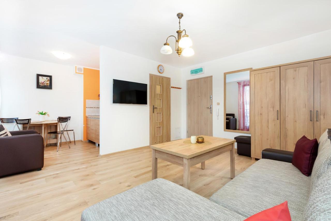 Wind Rose Quarter Apartments By Noclegi Renters Swinoujscie Bagian luar foto