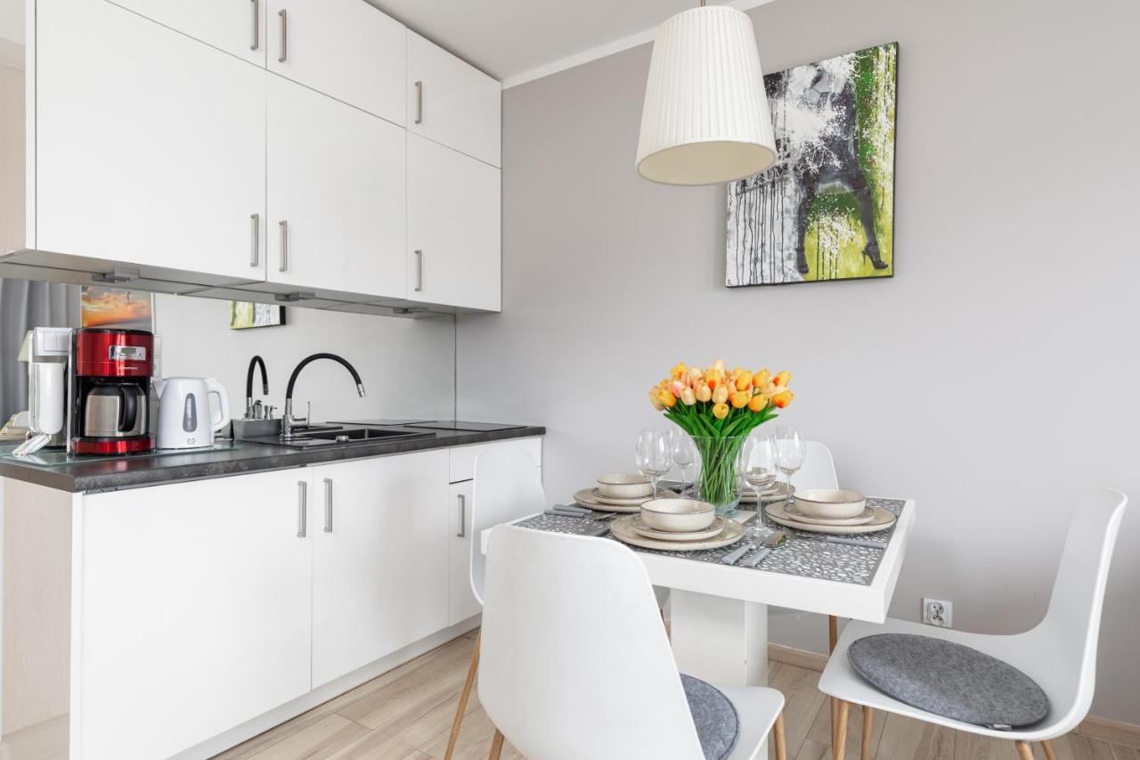 Wind Rose Quarter Apartments By Noclegi Renters Swinoujscie Bagian luar foto