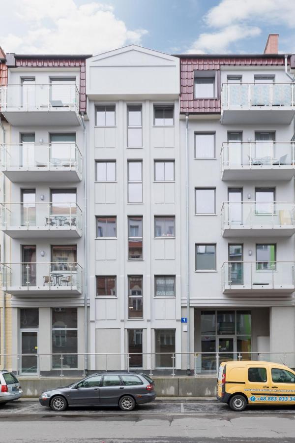 Wind Rose Quarter Apartments By Noclegi Renters Swinoujscie Bagian luar foto