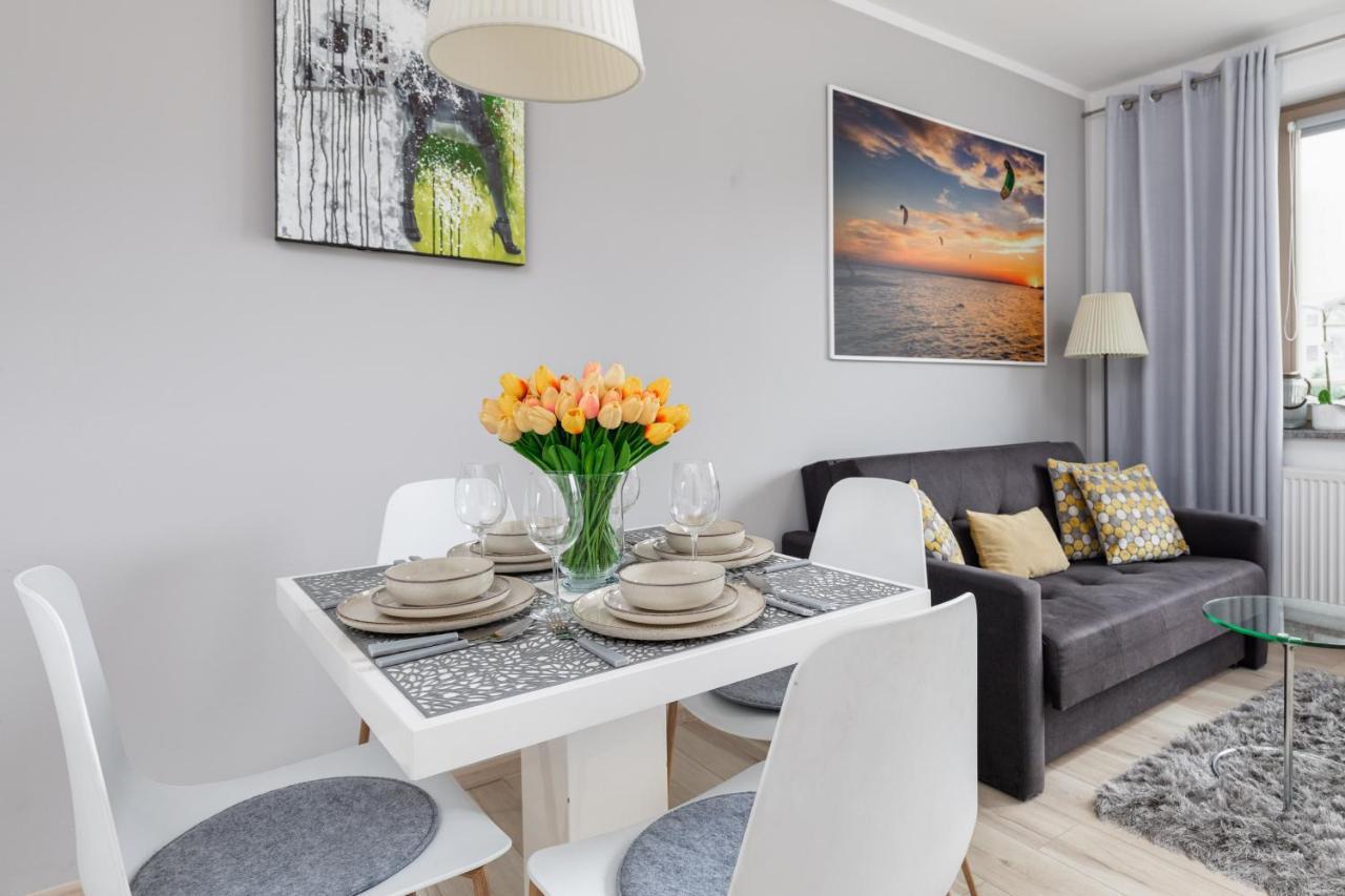 Wind Rose Quarter Apartments By Noclegi Renters Swinoujscie Bagian luar foto