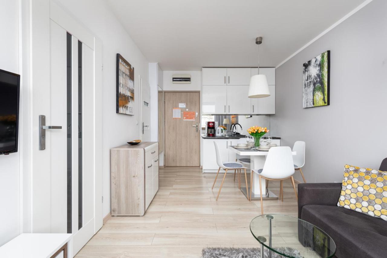 Wind Rose Quarter Apartments By Noclegi Renters Swinoujscie Bagian luar foto