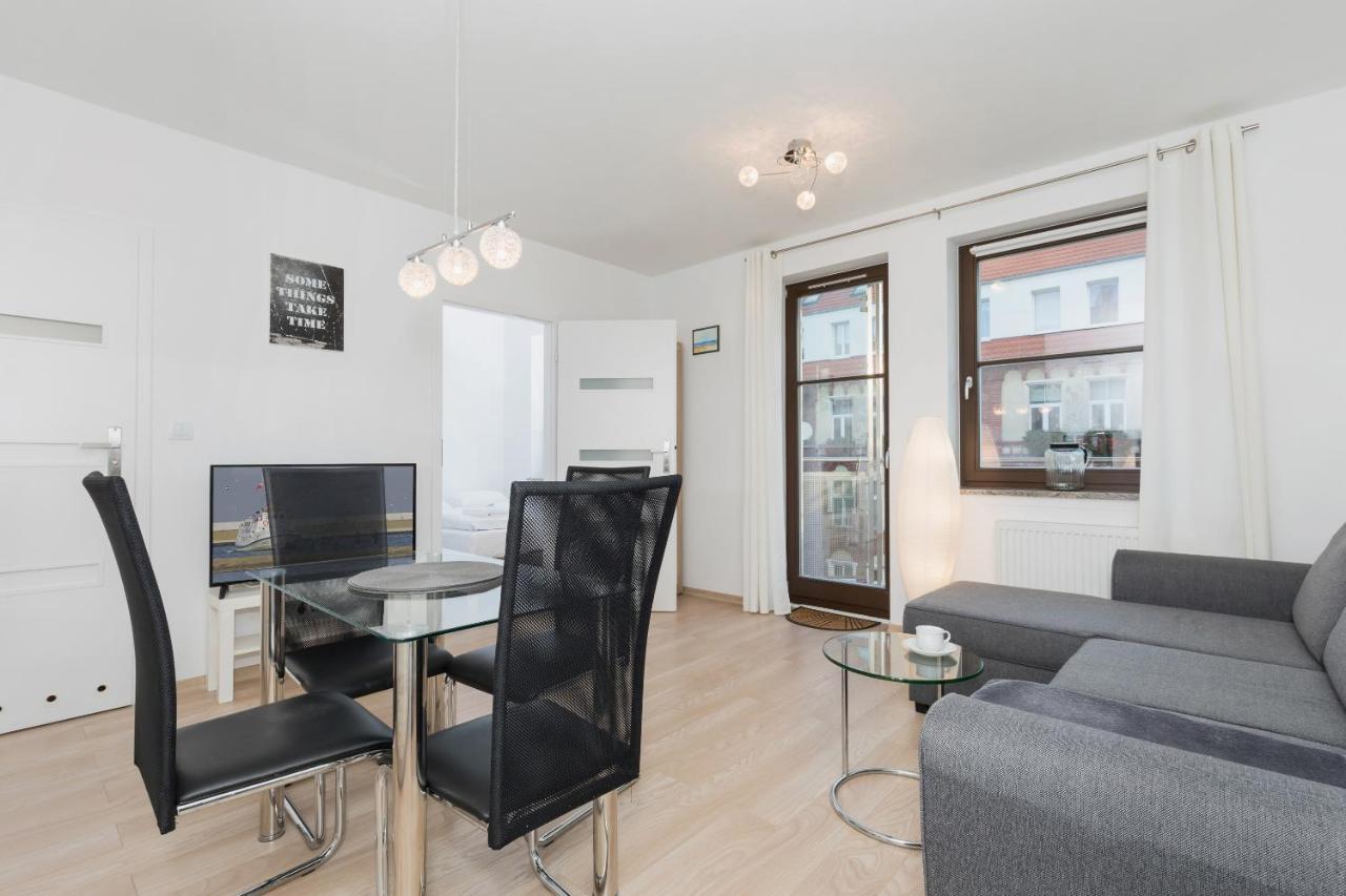 Wind Rose Quarter Apartments By Noclegi Renters Swinoujscie Bagian luar foto